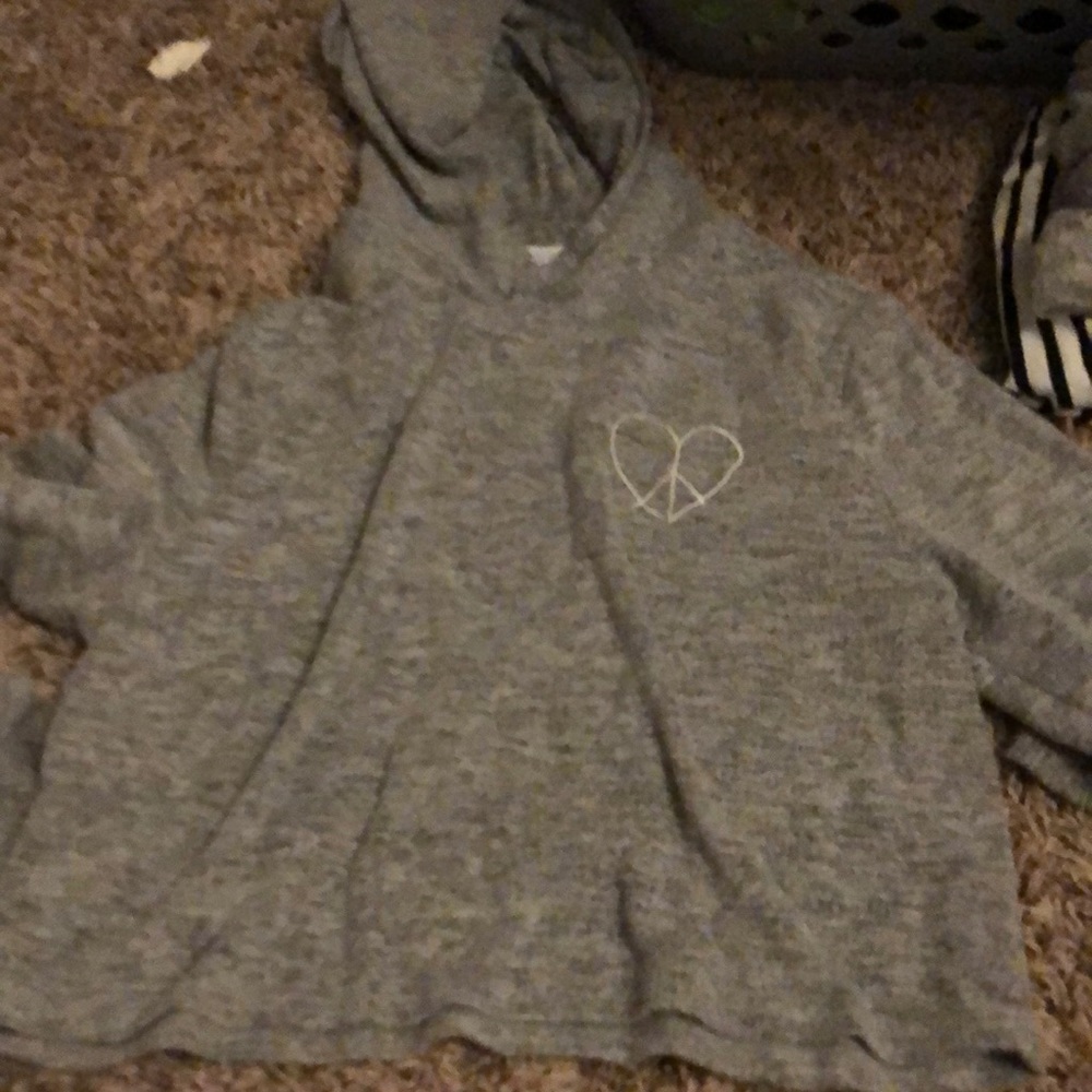 Grey sweatshirt